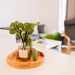Loomena - Free Garage Apartament
