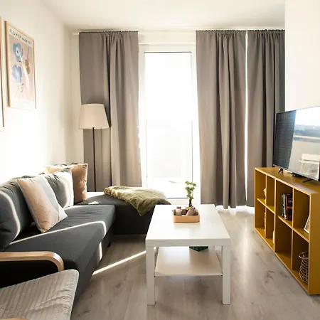 Loomena Apartments-free Garage Apartment