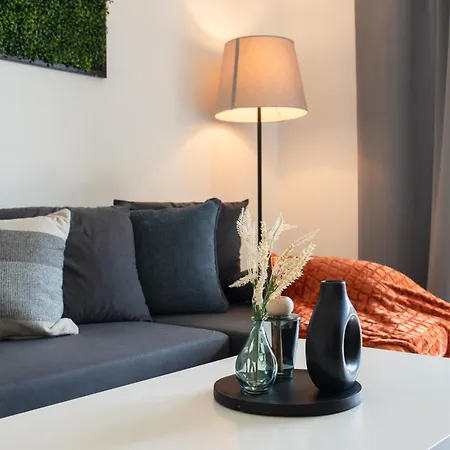 Loomena - Free Garage Apartman Kassa