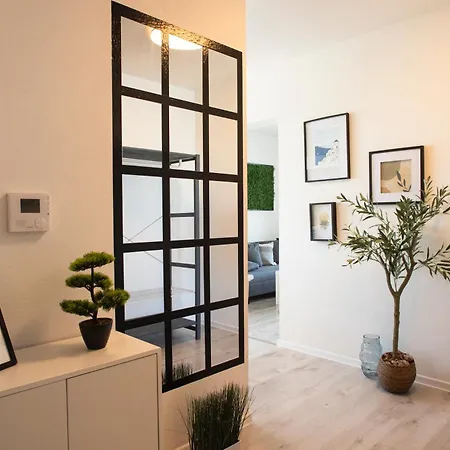 Loomena - Free Garage Apartman