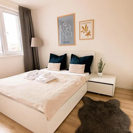 Loomená - Free Garage Apartmán *