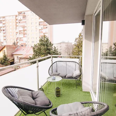 Loomena Apartments-free Garage *