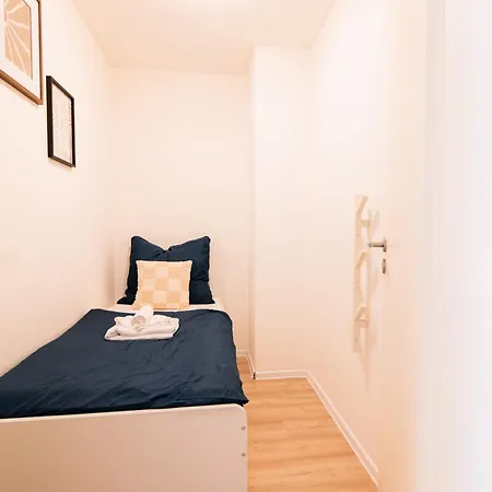 Loomena - Free Garage Apartman